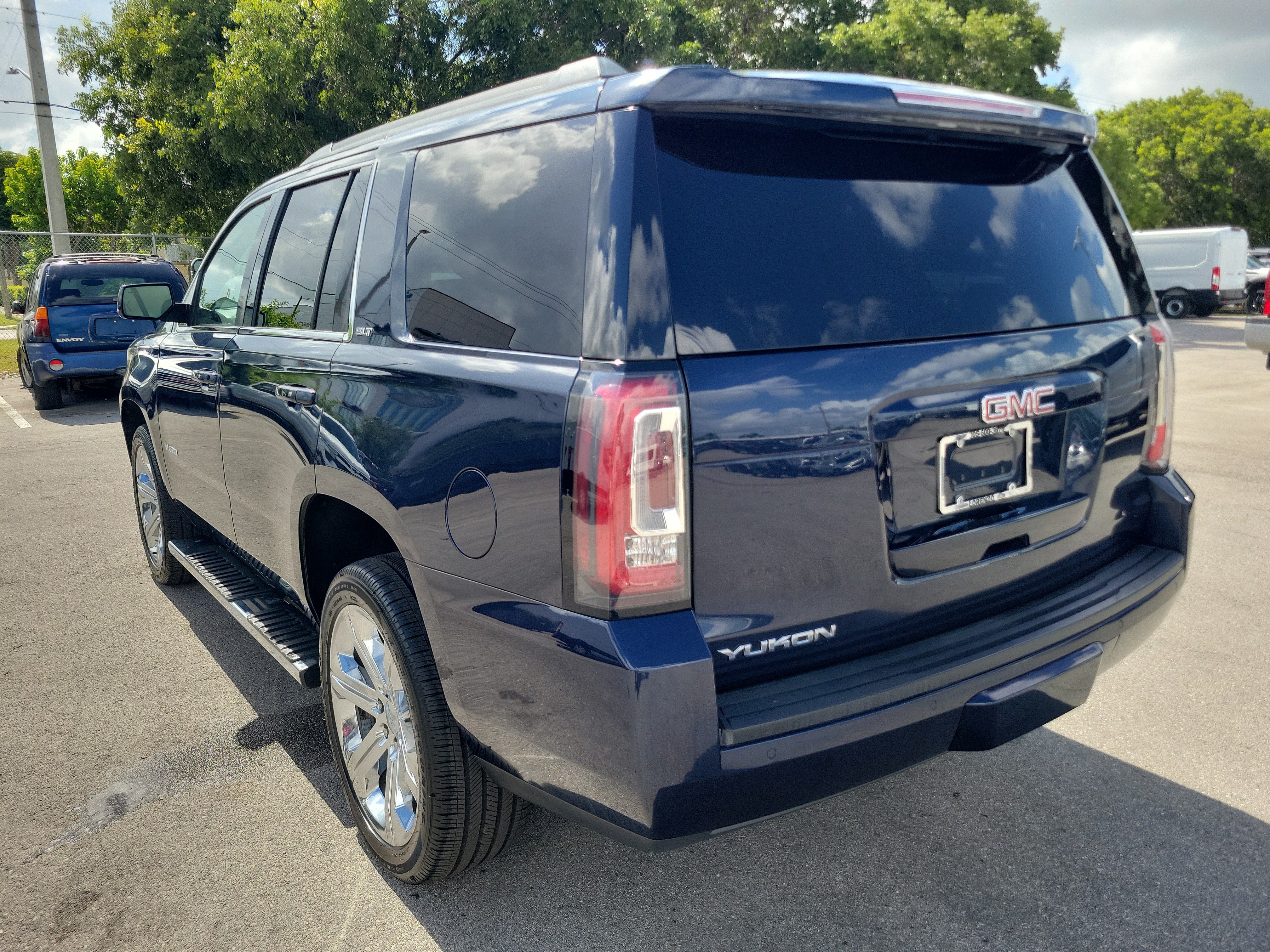Used 2019 GMC Yukon SLT w/ Open Road Package RWD image 7