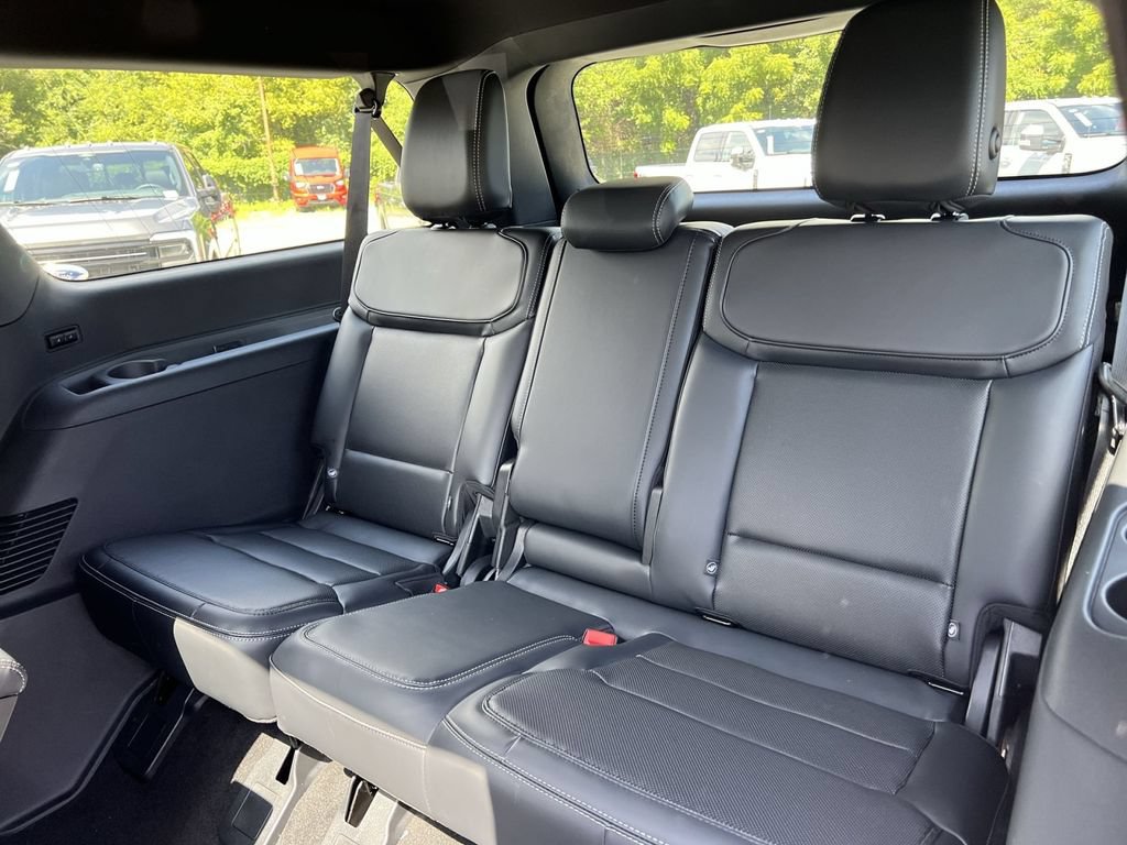 New 2027 Ford Expedition Max Platinum w/ Stealth Performance Package AWD/4WD image 26