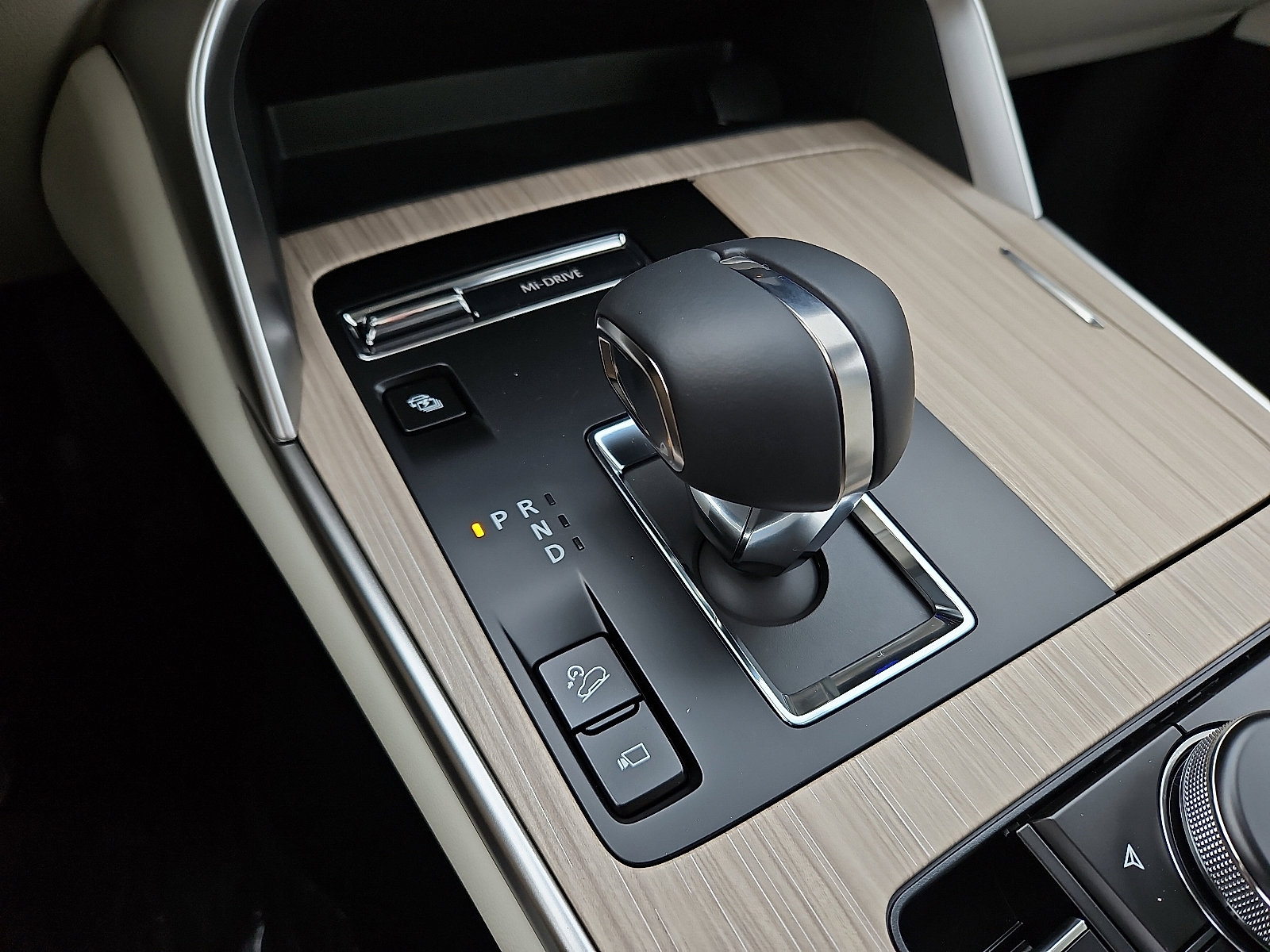 New 2026 MAZDA CX-90 Plug-In Hybrid w/ Premium Plus image 13