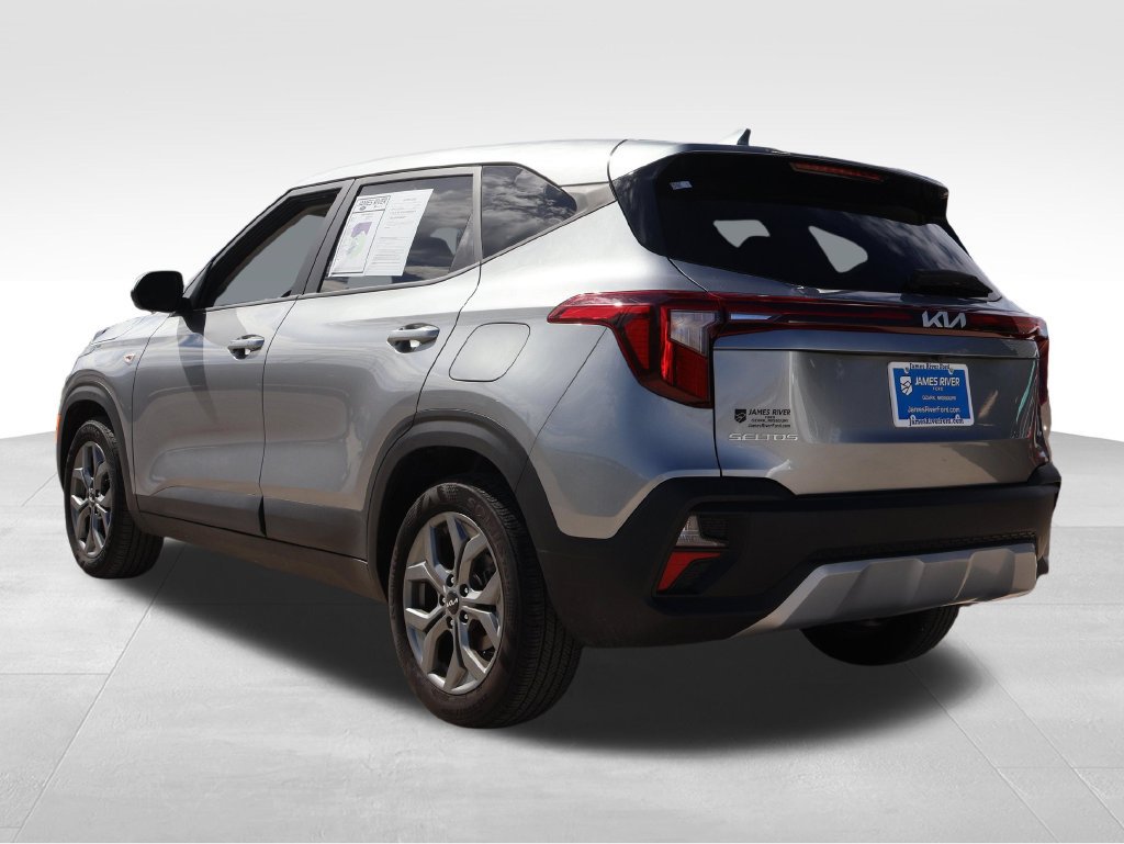 Used 2026 Kia Seltos LX FWD image 3