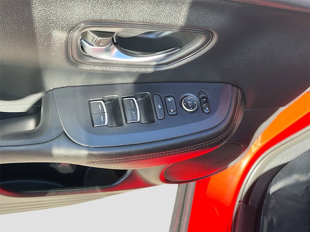 Used 2024 Honda HR-V Sport image 17