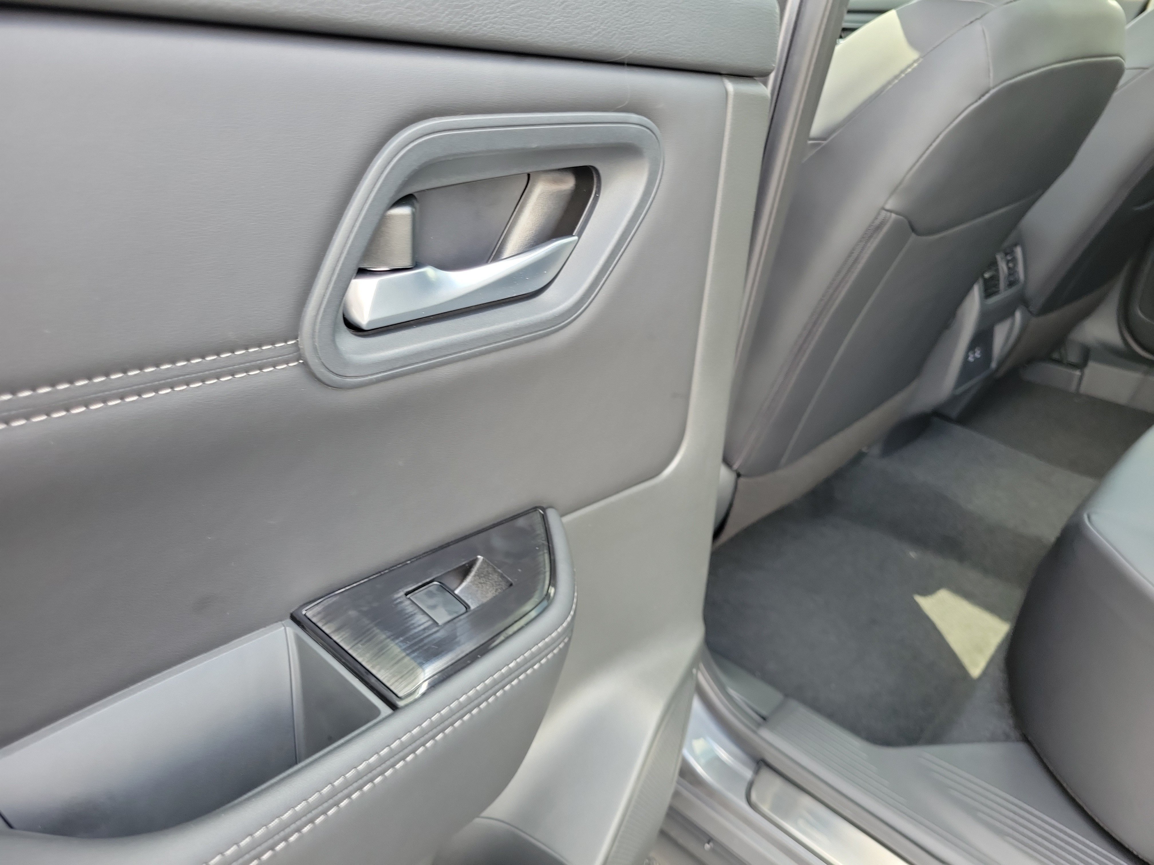 New 2026 Nissan Rogue Dark Armor AWD/4WD image 13
