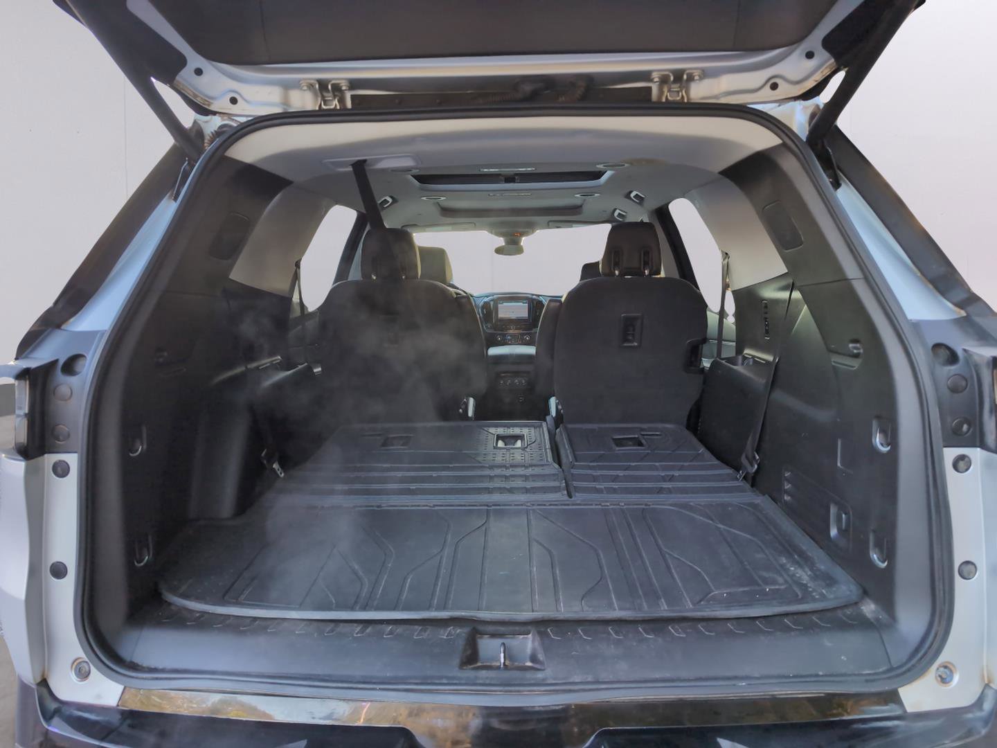 Used 2018 Chevrolet Traverse Premier w/ Redline Edition image 29