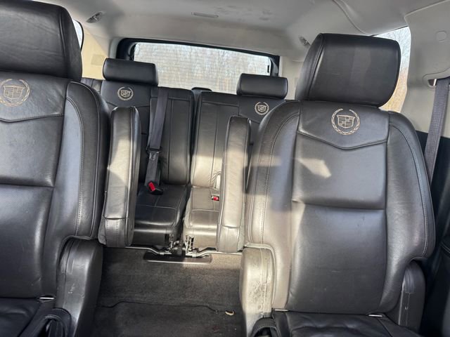 Used 2013 Cadillac Escalade ESV Platinum image 5