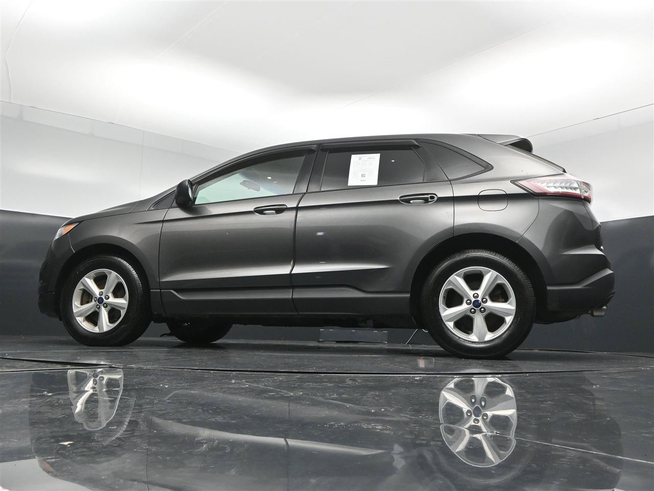 Used 2016 Ford Edge SE AWD/4WD image 34