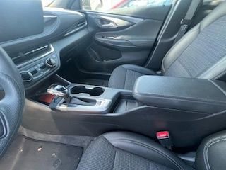 Used 2025 Buick Envista Preferred image 9