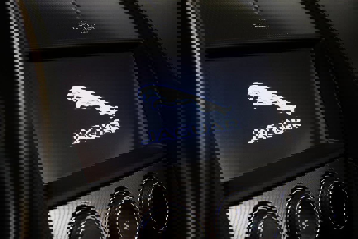 Used 2021 Jaguar F-TYPE R-Dynamic image 50