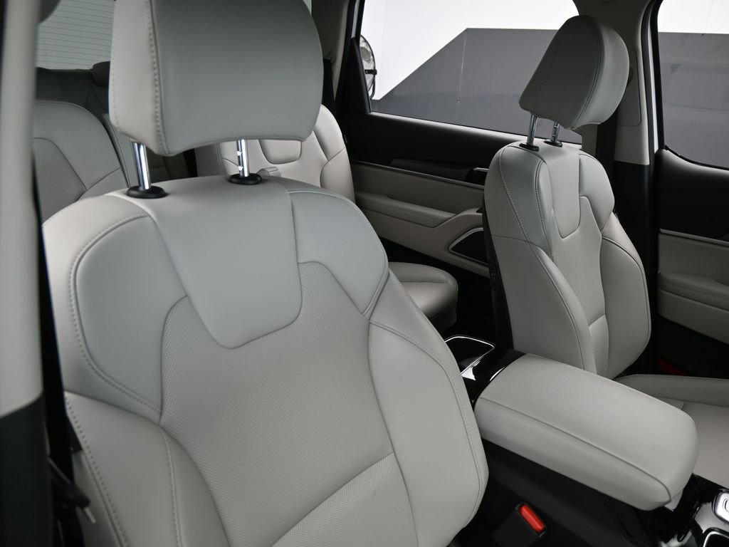 Used 2024 Kia Telluride S w/ S Sunroof Package image 43
