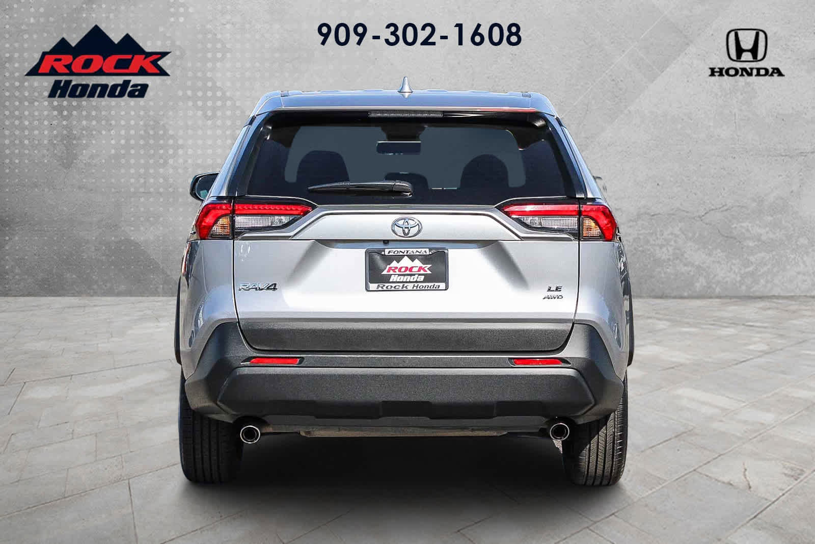 Used 2024 Toyota RAV4 LE image 5