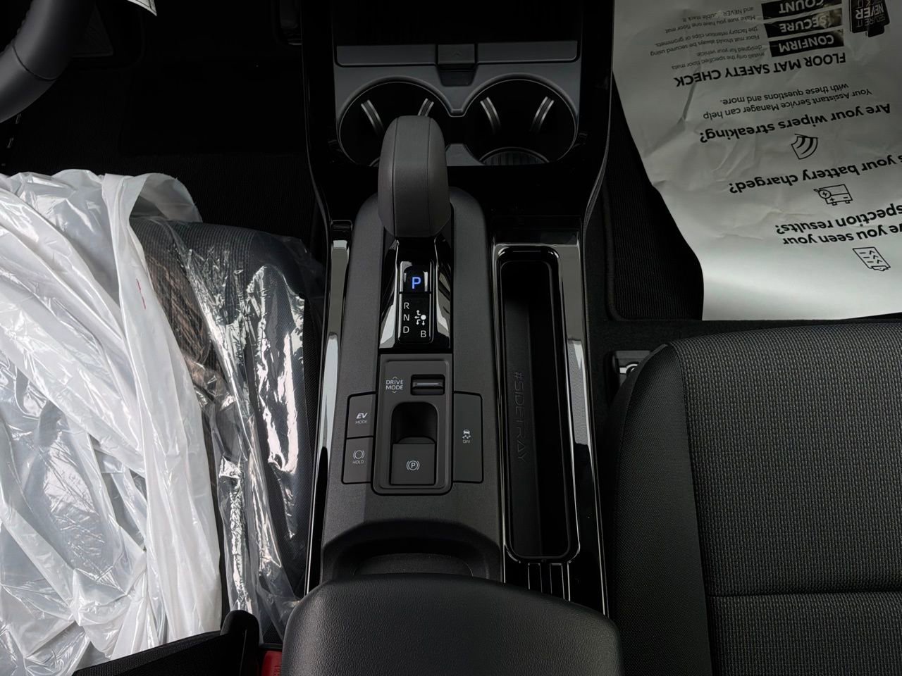 New 2026 Toyota Prius LE FWD image 12