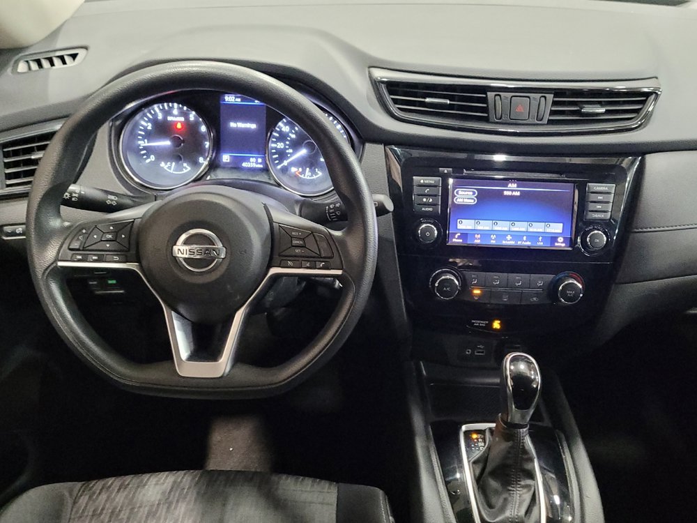 Used 2018 Nissan Rogue S image 22
