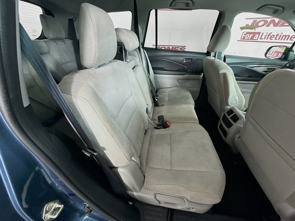 Used 2020 Honda Pilot EX image 31