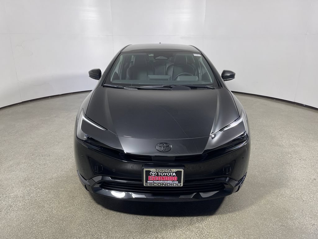 New 2027 Toyota Prius Plug-In Hybrid FWD image 8