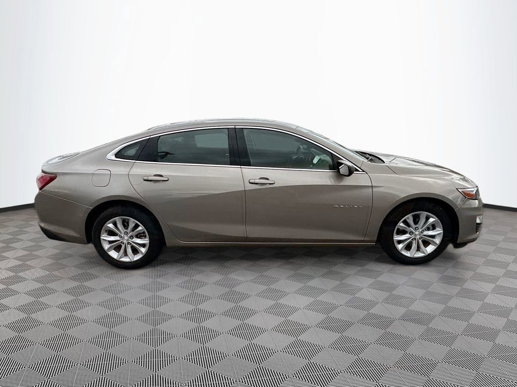 Used 2022 Chevrolet Malibu LT image 4