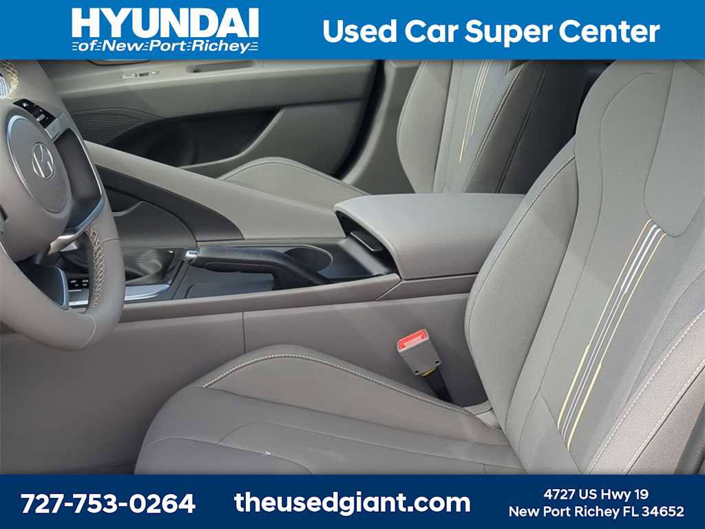 New 2026 Hyundai Elantra SEL Sport Premium image 17