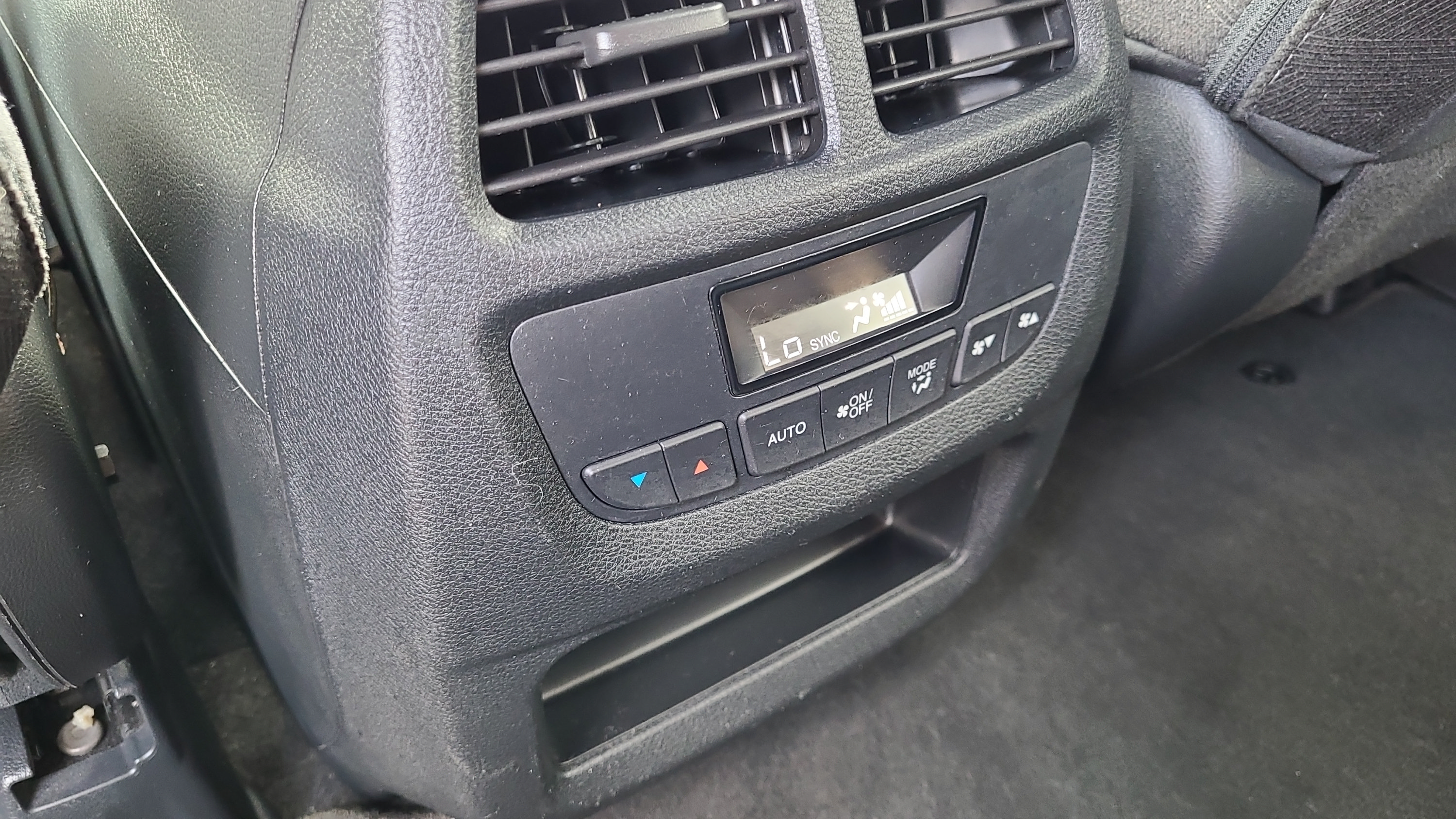 Used 2022 Honda Pilot Sport image 15