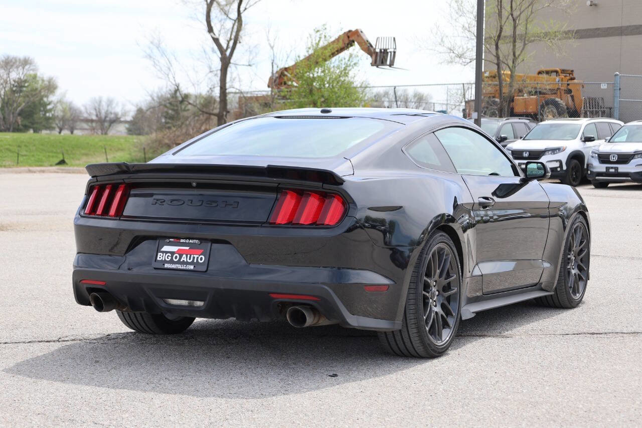 Used 2017 Ford Mustang GT Premium image 9