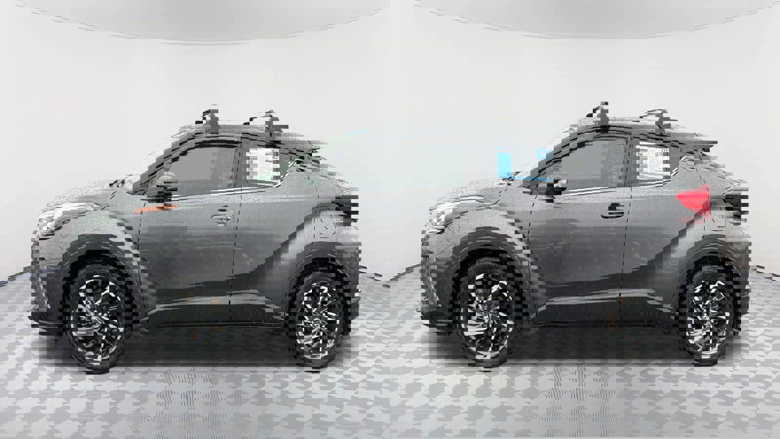 Used 2022 Toyota C-HR Limited image 8