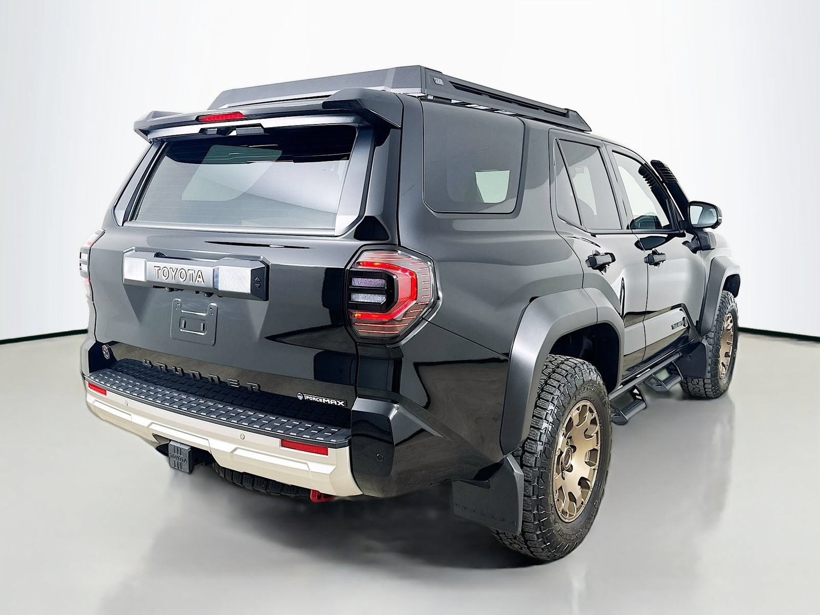 Used 2025 Toyota 4Runner Trailhunter AWD/4WD image 5