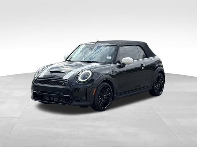 Certified 2023 MINI Cooper S image 9