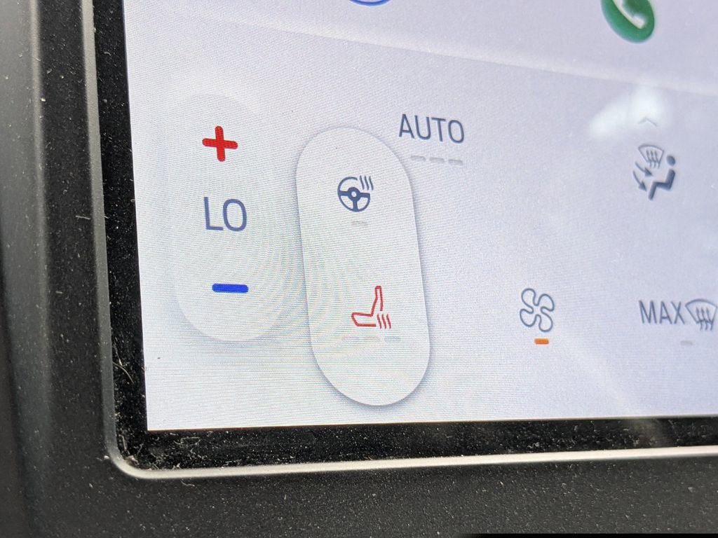 Used 2022 Ford Edge Titanium image 23