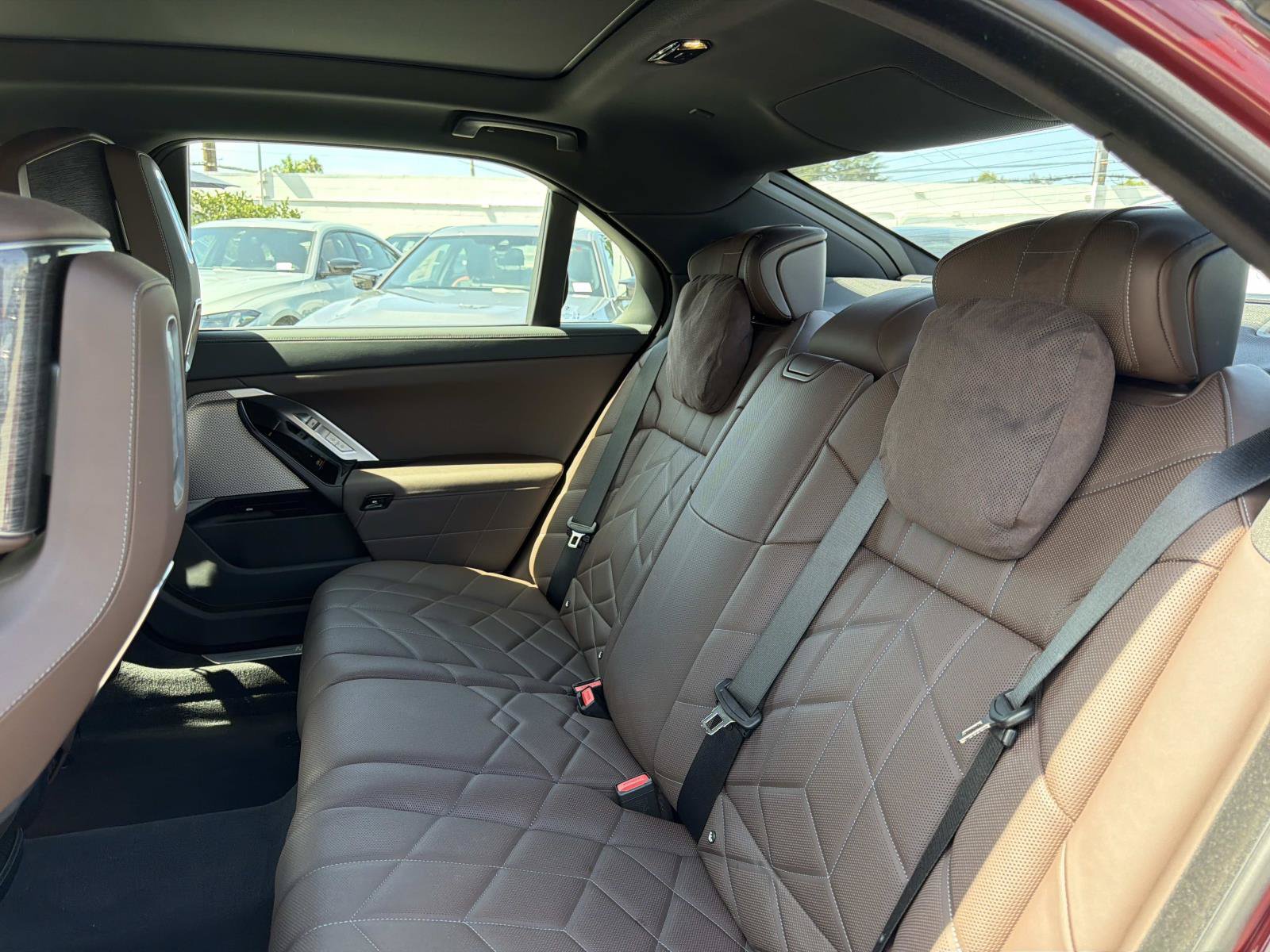 Used 2026 BMW i7 eDrive50 RWD image 11