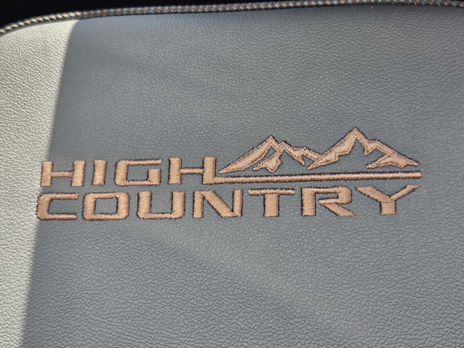 New 2026 Chevrolet Silverado 1500 High Country AWD/4WD image 14