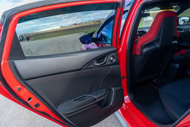 Used 2019 Honda Civic Type R image 18