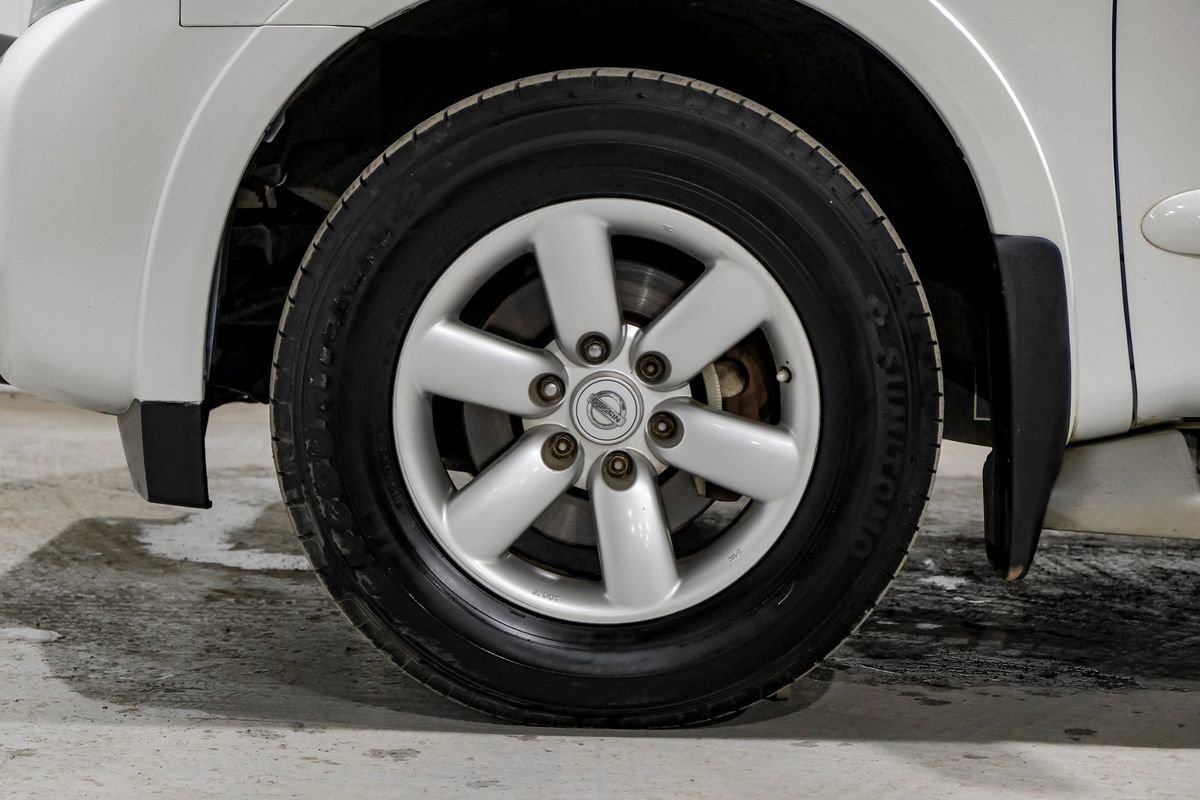 Used 2012 Nissan Armada SV image 63