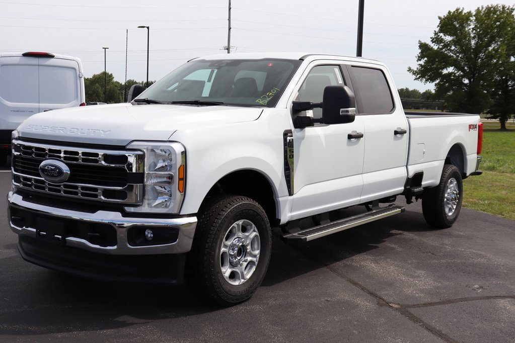 New 2026 Ford F350 4x4 Crew Cab Super Duty image 6