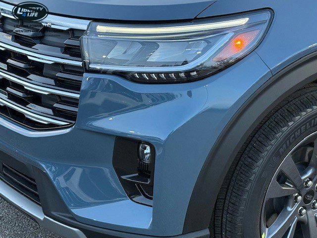 New 2026 Ford Explorer Active w/ Active Comfort Package AWD/4WD image 9