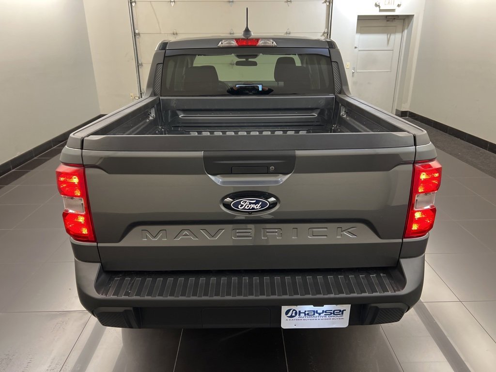 New 2025 Ford Maverick XL image 5