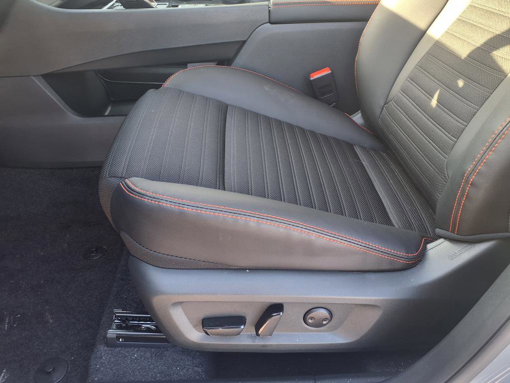 New 2026 Nissan Rogue SV image 10