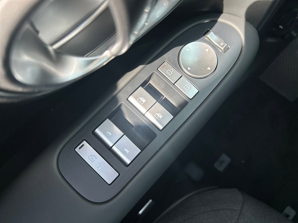 New 2026 Hyundai Ioniq 9 SE AWD/4WD image 15