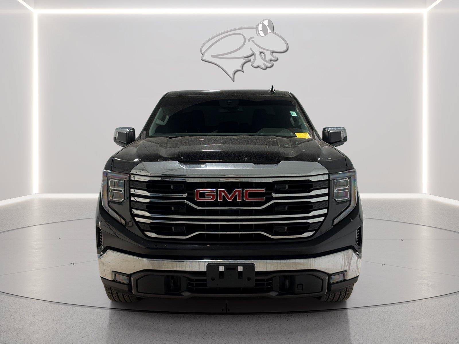 Used 2026 GMC Sierra 1500 SLT w/ SLT Premium Package AWD/4WD image 9