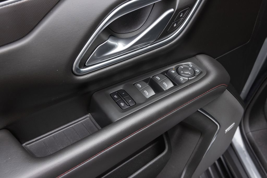 Used 2022 Chevrolet Tahoe RST w/ Luxury Package image 9