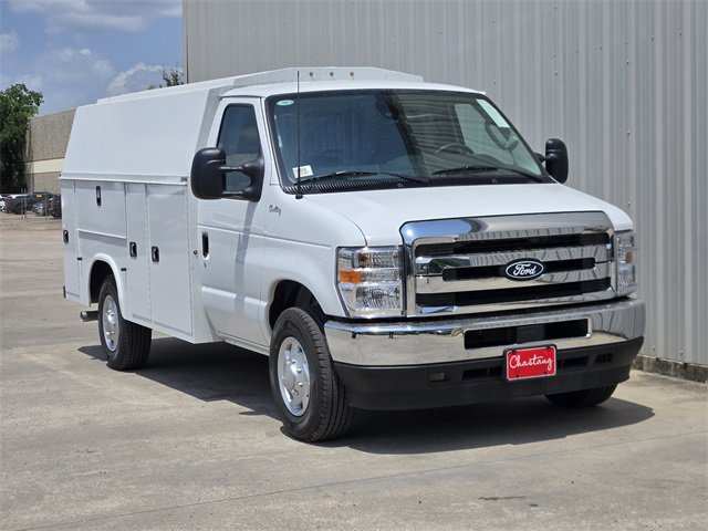 New 2026 Ford E-350 and Econoline 350 Super Duty w/ Power Equipment Group image 2