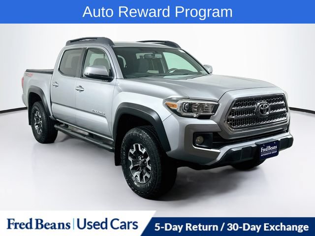 Used 2017 Toyota Tacoma TRD Off-Road w/ Premium & Technology Package AWD/4WD video 1