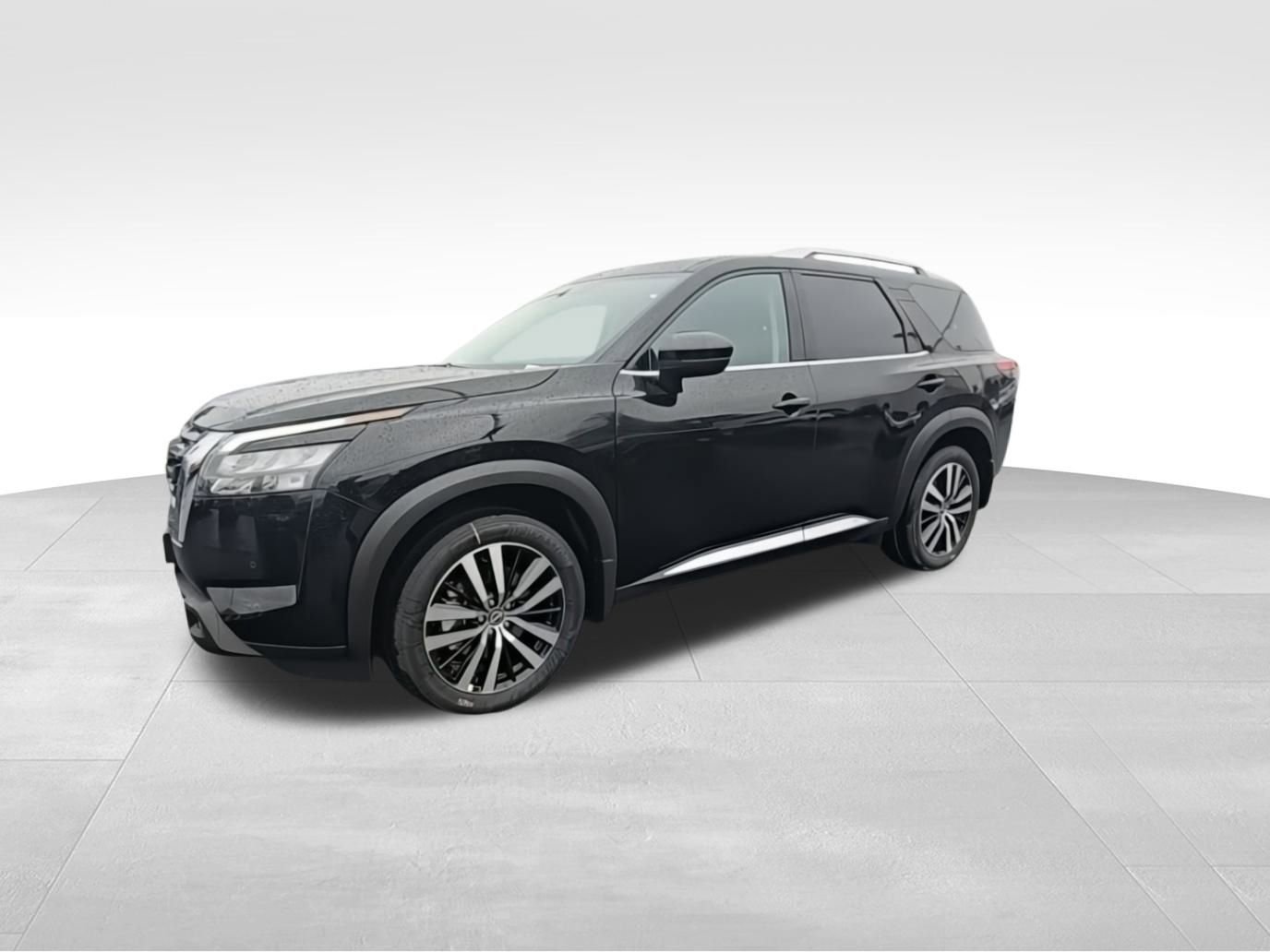 New 2025 Nissan Pathfinder Platinum image 4