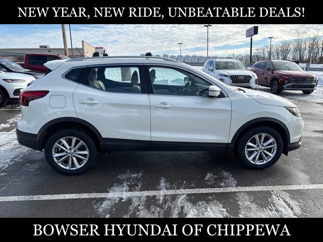 Used 2018 Nissan Rogue Sport SV image 6