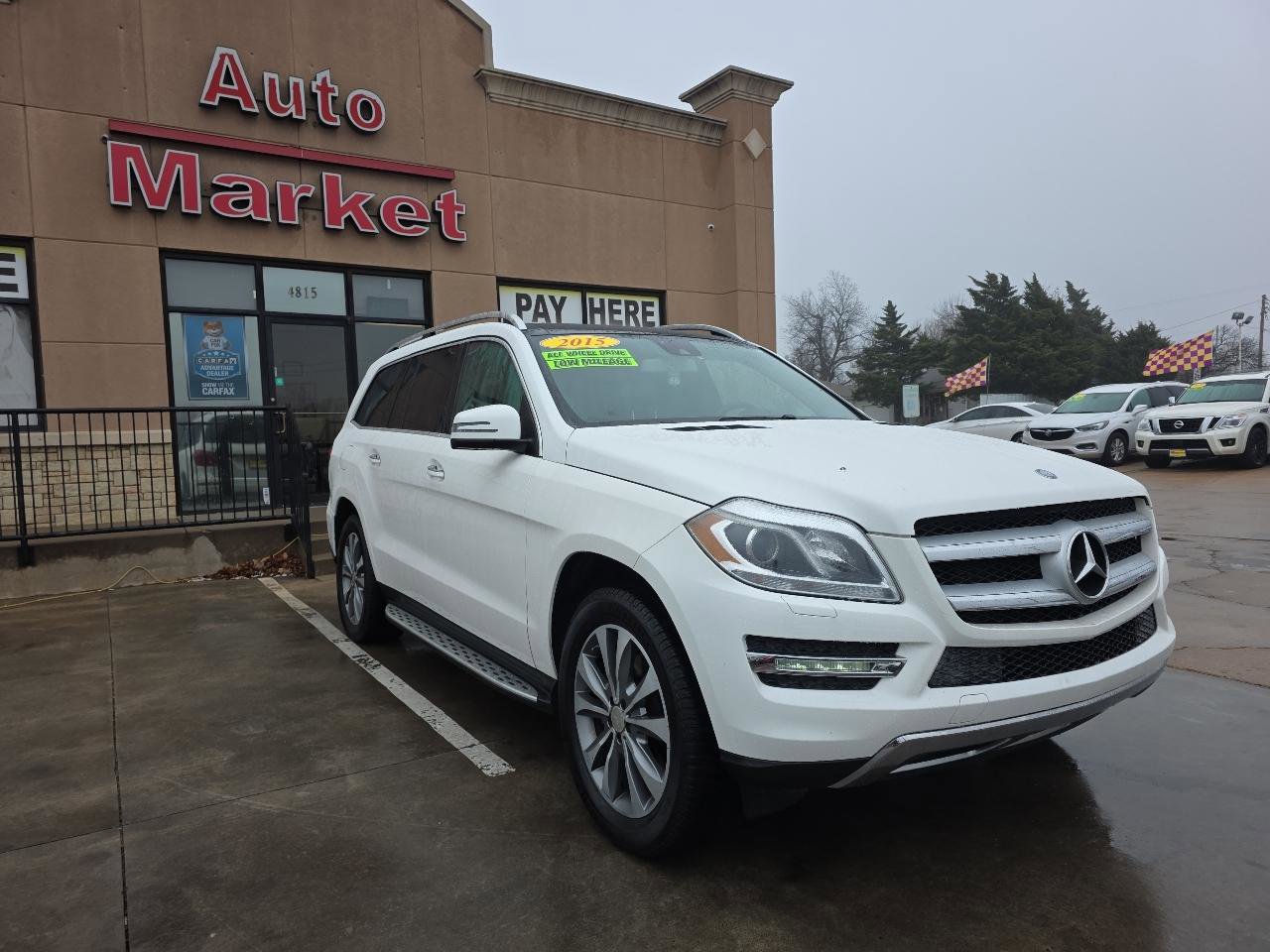 Used 2015 Mercedes-Benz GL 450 4MATIC image 3