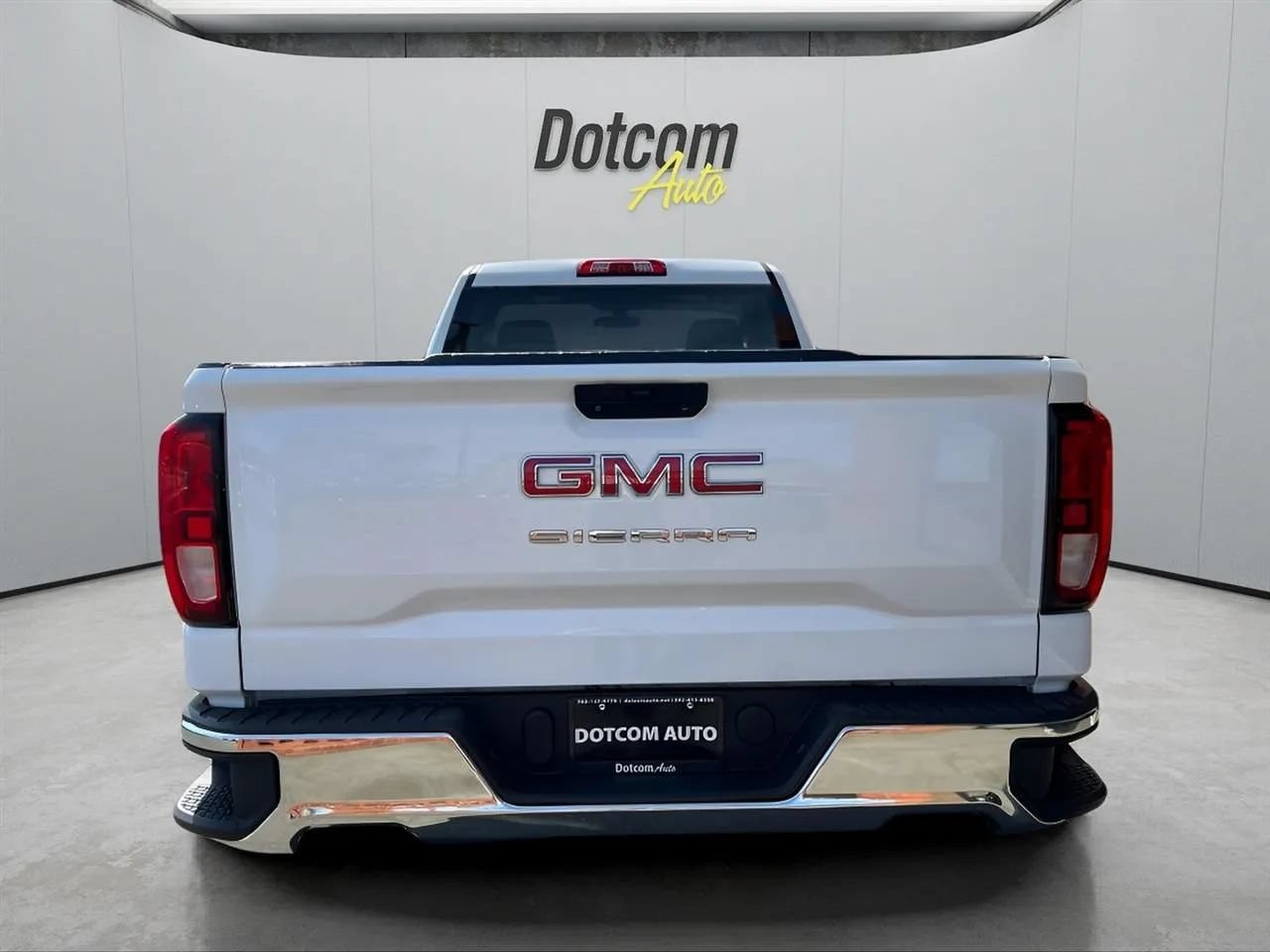 Used 2020 GMC Sierra 1500 4x4 Regular Cab w/ Convenience Package image 9