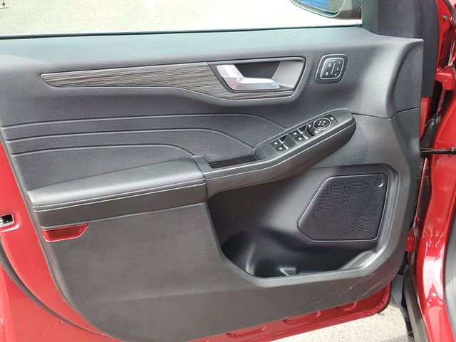 Certified 2023 Ford Escape Platinum image 10