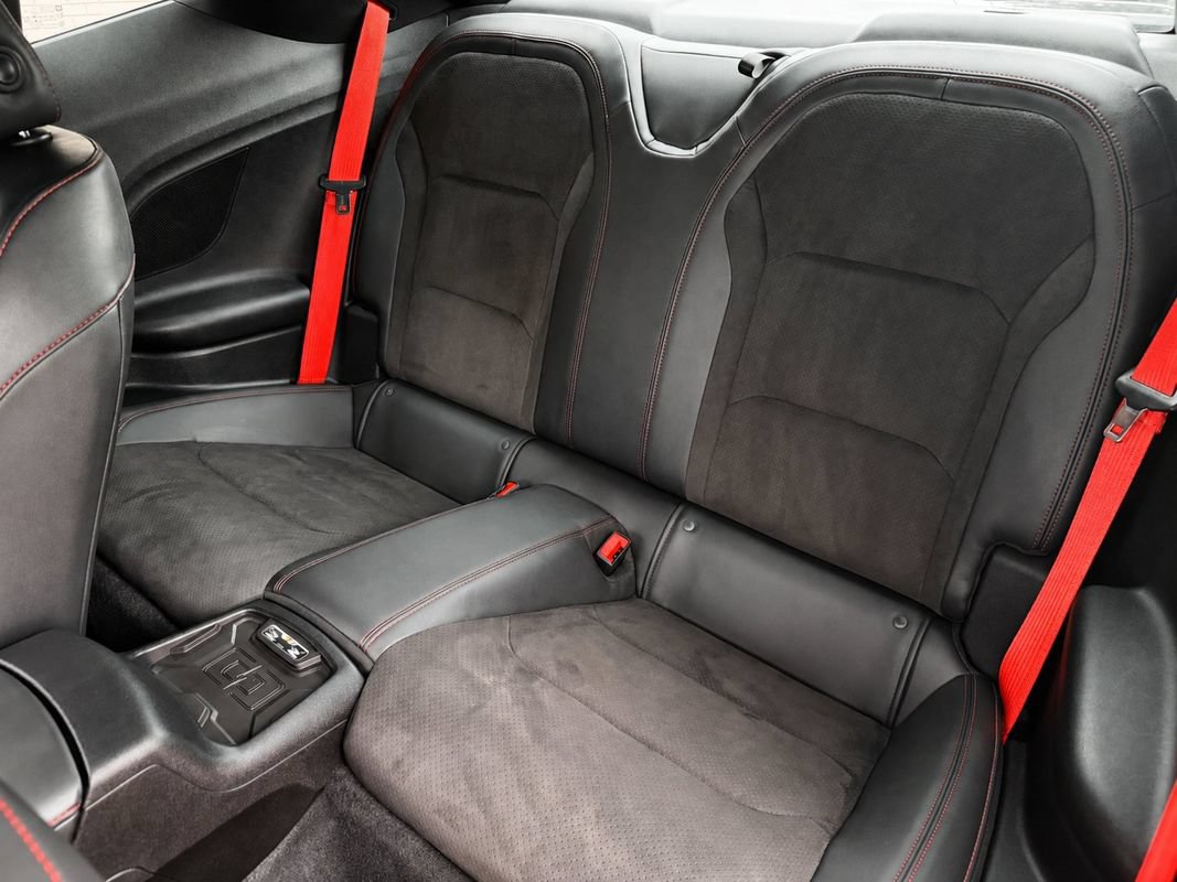 Used 2019 Chevrolet Camaro ZL1 w/ LPO, ZL1 Protection Package RWD image 16