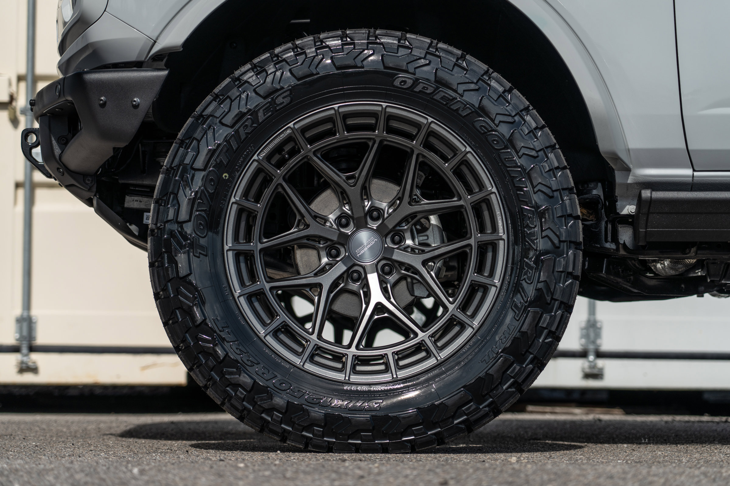 New 2026 Ford Bronco Badlands AWD/4WD image 29