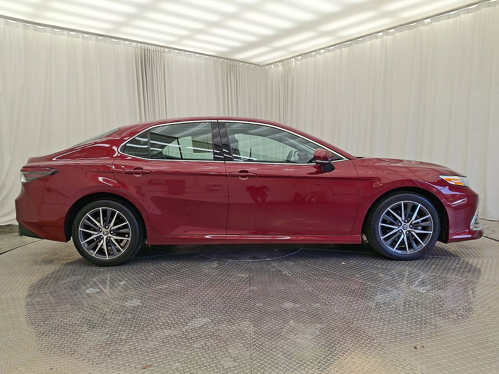 Certified 2021 Toyota Camry XLE AWD/4WD image 30