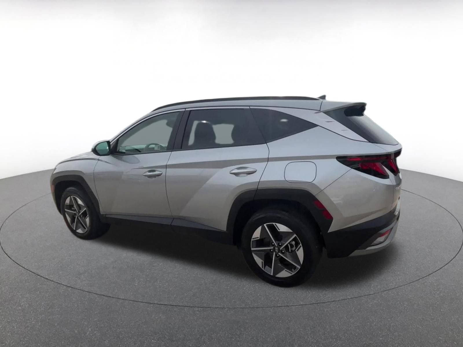 Used 2025 Hyundai Tucson SEL AWD/4WD image 10