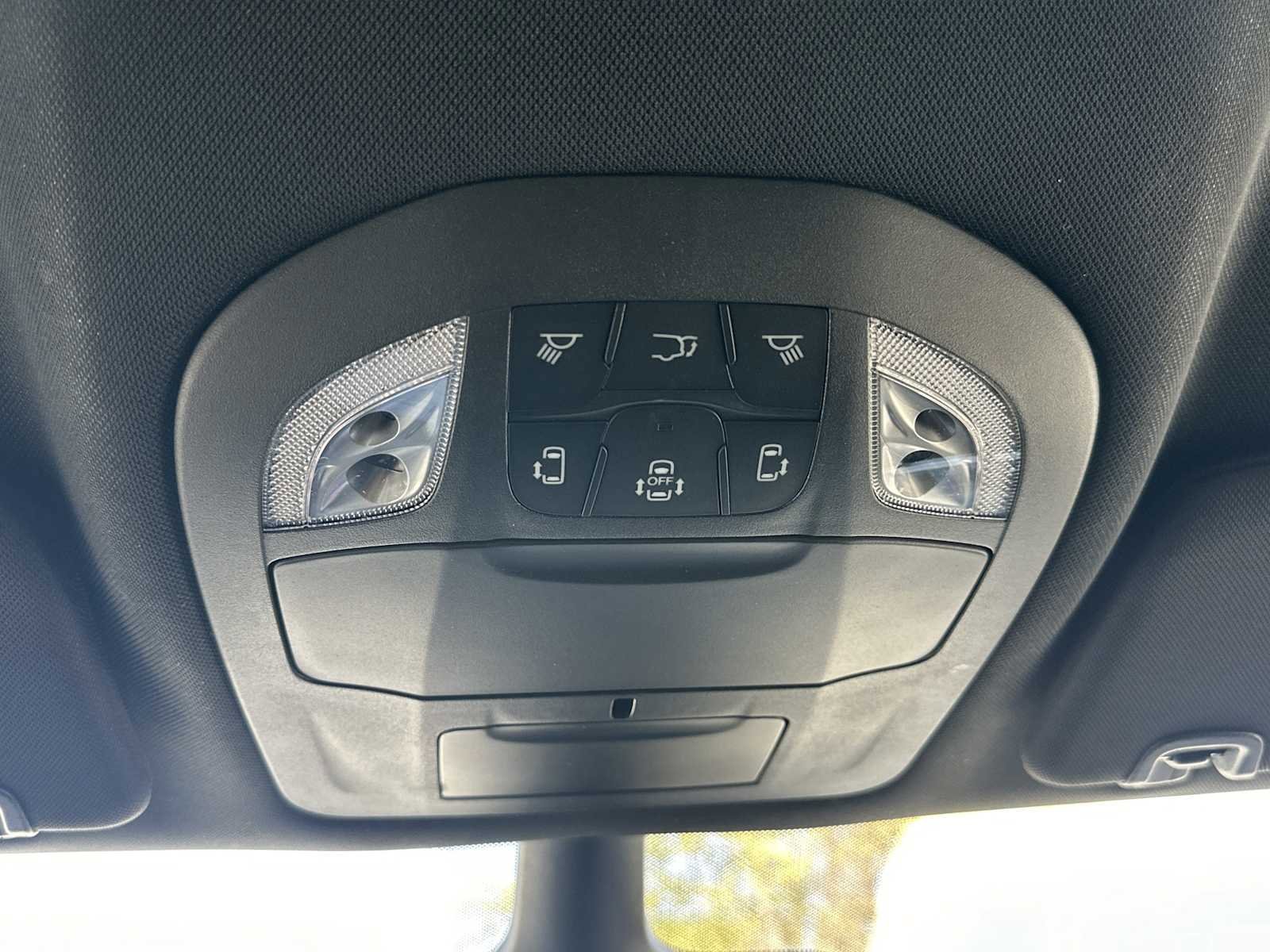 New 2026 Chrysler Pacifica Select FWD image 24