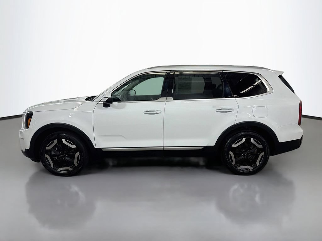 Used 2024 Kia Telluride S w/ S Sunroof Package FWD image 6