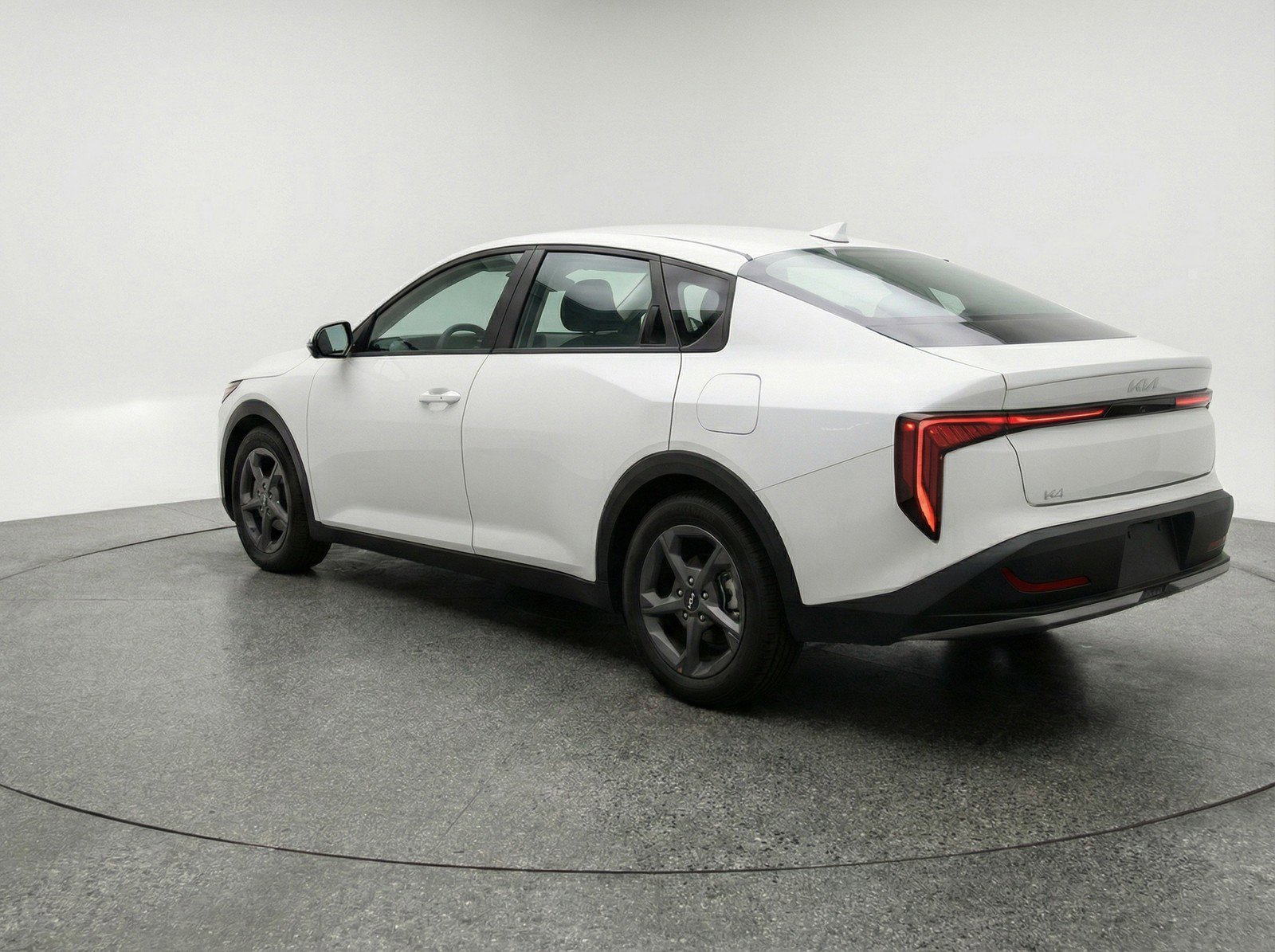 Used 2025 Kia K4 LXS image 6